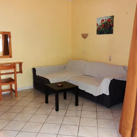 Aparthotel Flisvos Seaside Apartments