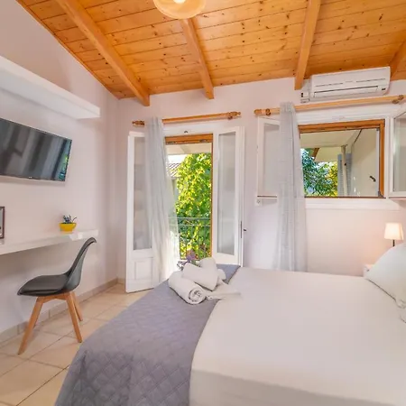 Flisvos Seaside Apartments Aparthotel 3*