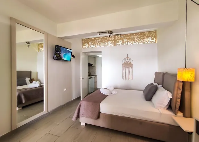 شقة فندقية Flisvos Seaside 3*