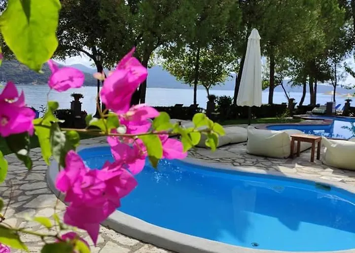 شقة فندقية Flisvos Seaside