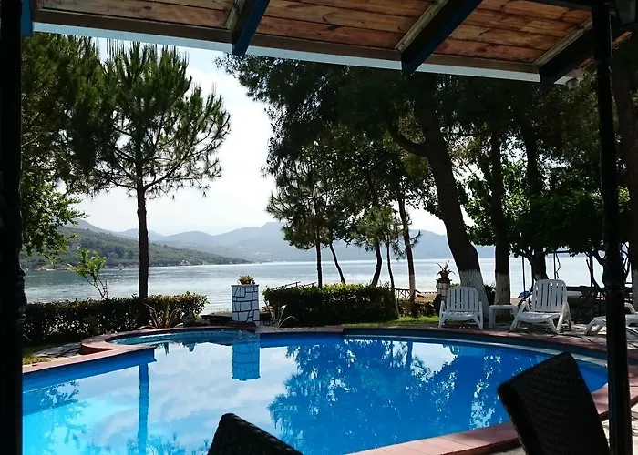 Flisvos Seaside ليغيا