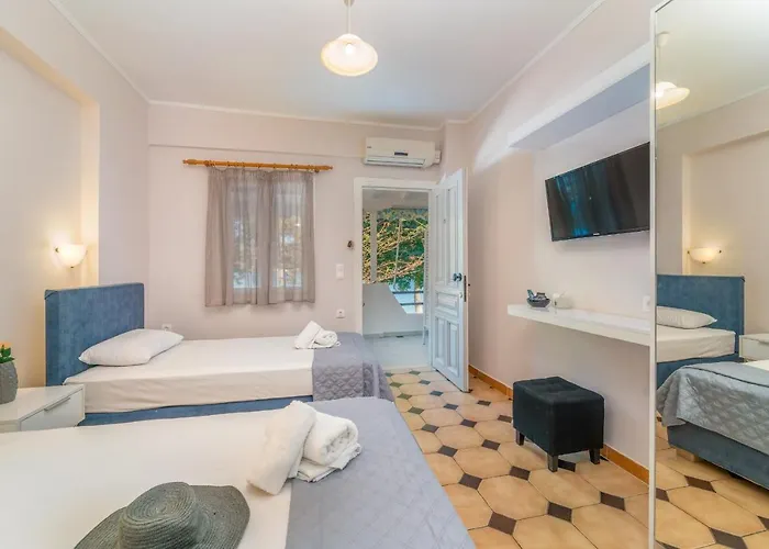 Flisvos Seaside شقة فندقية