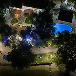 Lejlighedshotel Flisvos Seaside Ligia