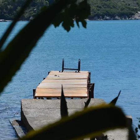 Flisvos Seaside