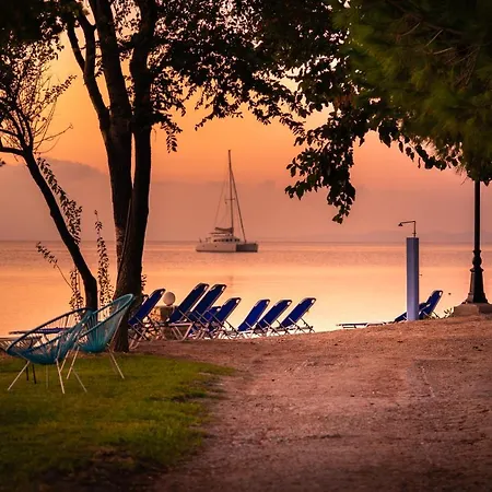 Flisvos Seaside Ξενοδοχείο με διαμερίσματα