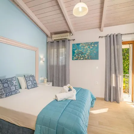 Ξενοδοχείο με διαμερίσματα Flisvos Seaside