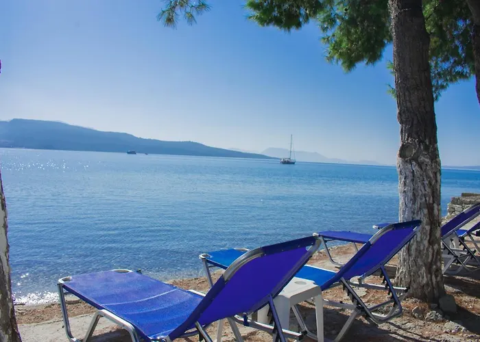 Flisvos Seaside Apartments Aparthotel