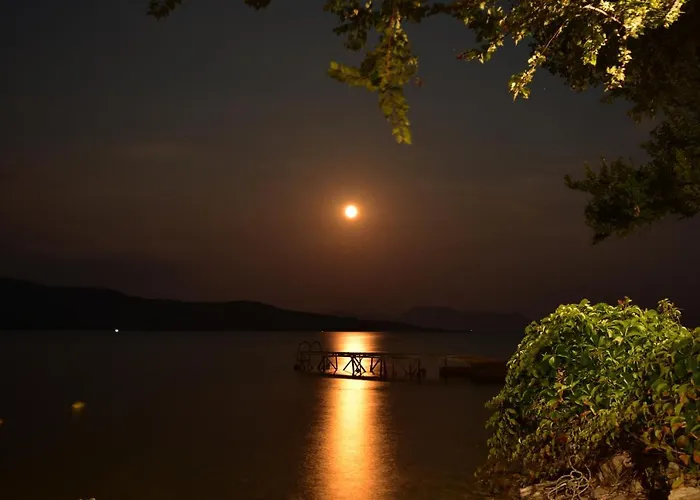 Flisvos Seaside Apartments 3* Lygia (Lefkada)