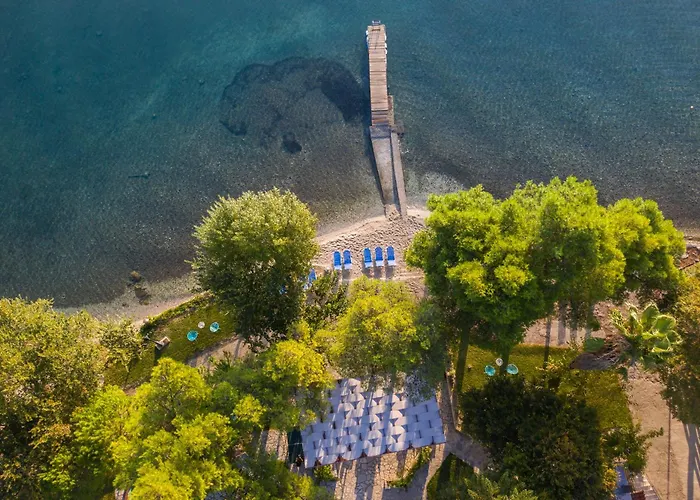 Flisvos Seaside Apartments Aparthotel 3*