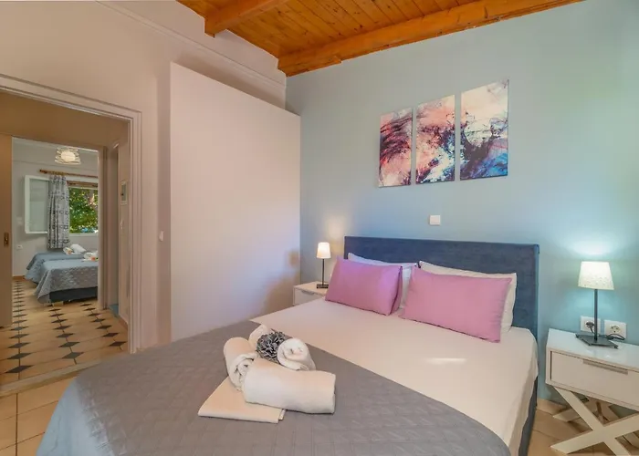 Aparthotel Flisvos Seaside